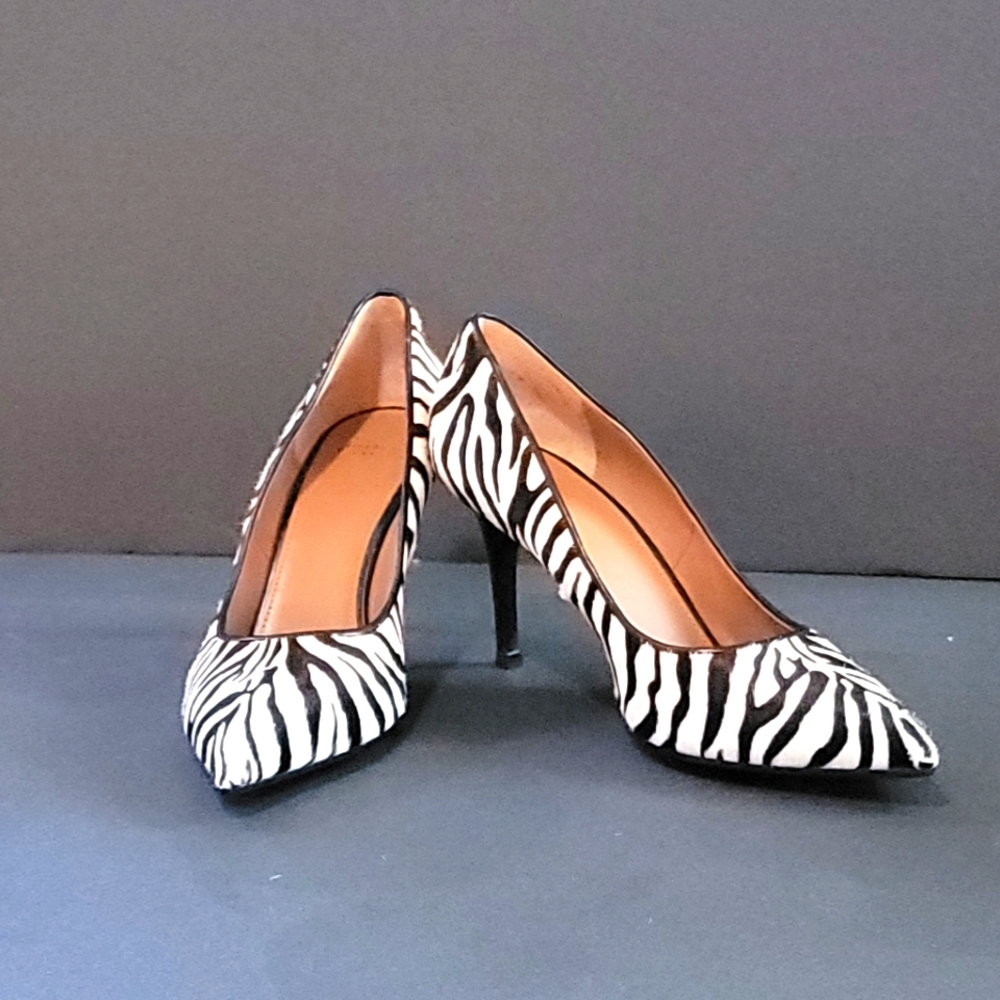 Givenchy Black/White Zebra Print Pumps Leather Size 38 Pointed Toe Heels